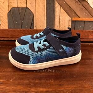 Stride Rite 360 Kids Aseel Sneakers 10